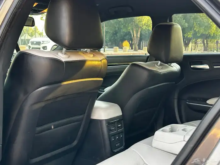 كرايزلر 2021 C300s (V6) 14