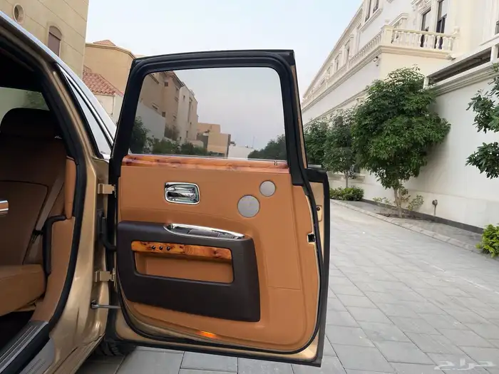 رولزرويس قوست 37