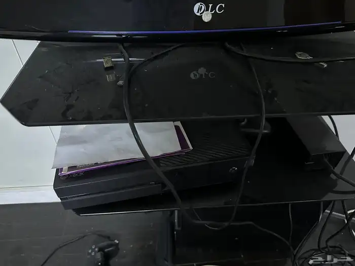 طاوله للشاشه والرسيفر جديده 1