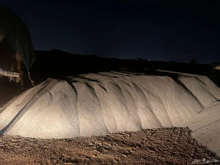 مواد بناء بطحاء وعدسيه وتراب 0