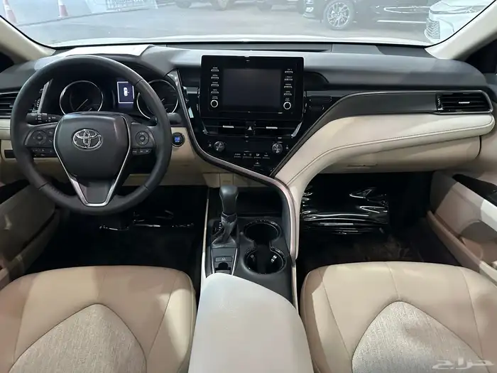 كامري تيتانيوم بنزين GLE العداد ( 2840 كيلو فقط ) موديل 2024 10