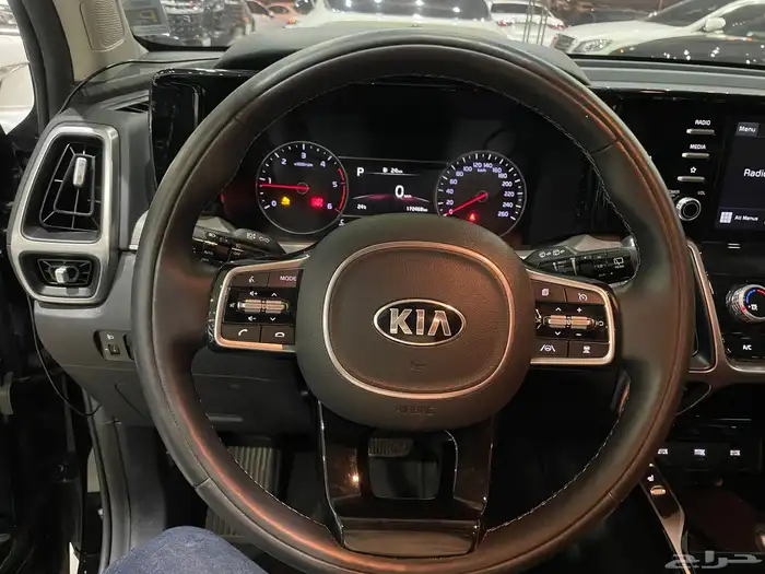 كيا سورنتو 2021 7 ركاب ( ديزل ) 2.2D بدي وكاله 18