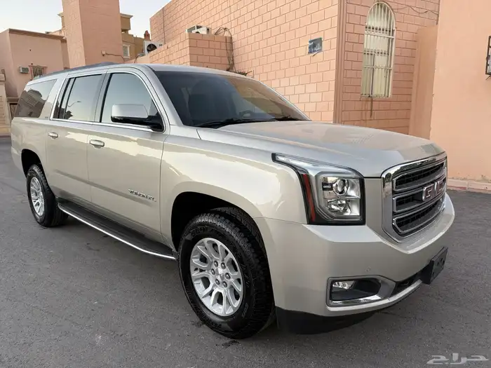 للبيع جي ام سي 2016 دبل مخزن شبه الجديد 5