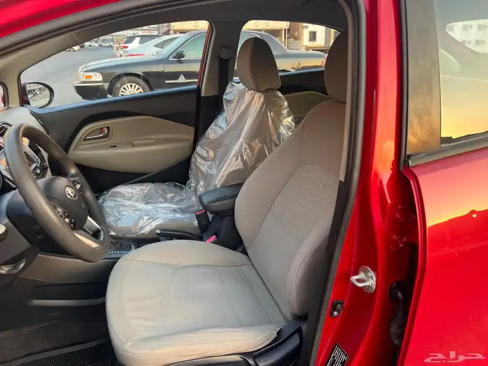 كيا ريو هاتشباك 2015 نص فل 17