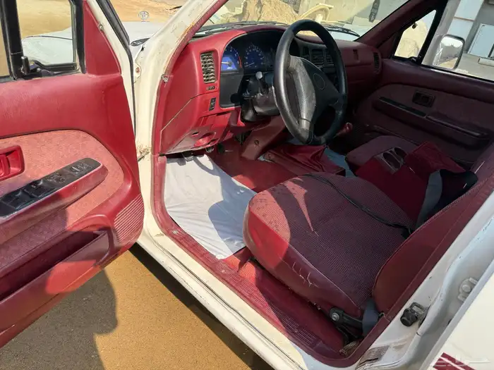 للبيع هايلكس فل كامل 2004 5