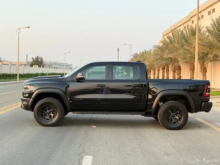 دودج رام TRX 2022 - سعودي بترومين - 702 حصان - شبه جديد 15