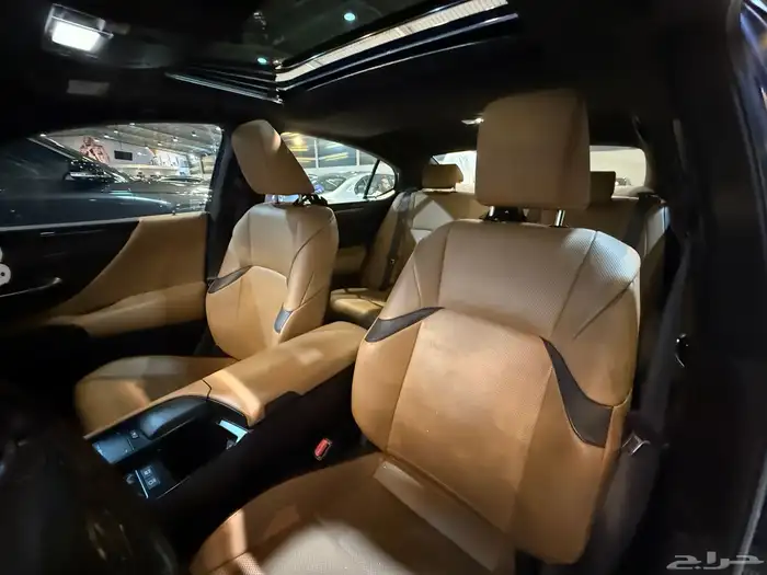 لكزس ES300 h 2021 (( بحالة ممتازة )) 16