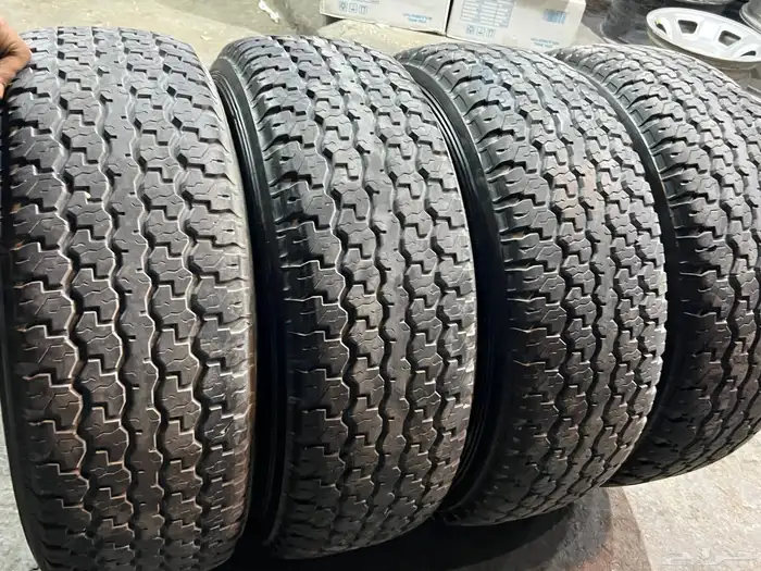 جنوط   رفرف مع كفرات دنلوب مقاس 275 70 16 تاريخ 21 35