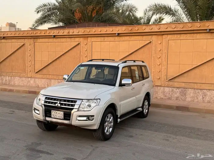 متسوبيشي باجيرو 2019 مالك واحد عداد قليل 0