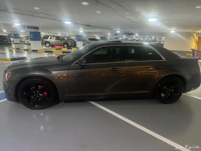 للبيع كرايسلر 300S فل كامل 2014 نظيفة ونادرة بفئتها 3