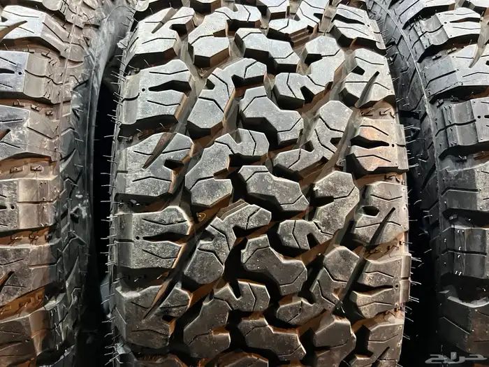 كفرات حجرية تاريخ 2025 مقاس 285 70 17 شبه الجديد عددهم 4 21