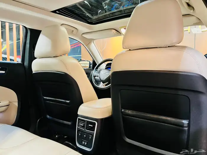 كرايزلر 2016 C300 لمتد V6 فل كامل ( بحاله ممتازه) 14