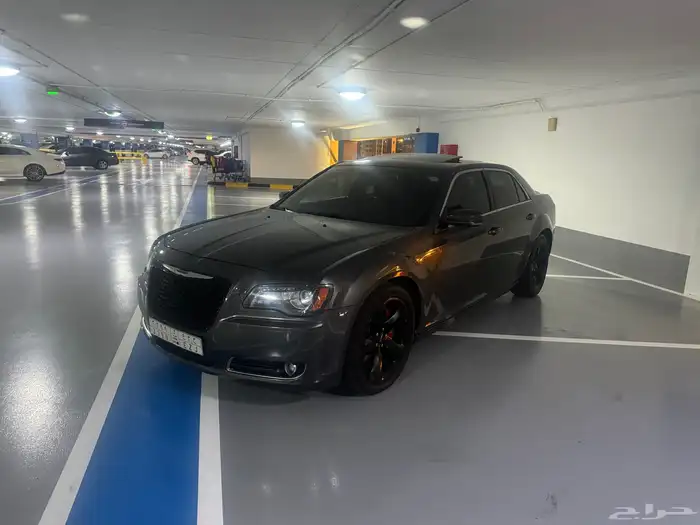 للبيع كرايسلر 300S فل كامل 2014 نظيفة ونادرة بفئتها 2