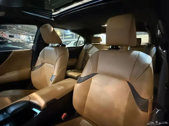 لكزس ES300 h 2021 (( بحالة ممتازة )) 17