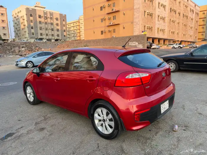 كيا ريو هاتشباك 2015 نص فل 8