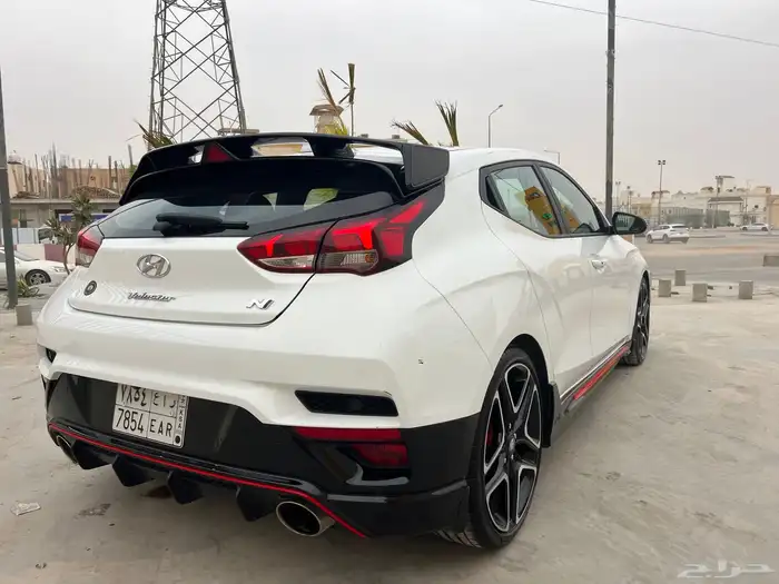 هونداي فيلوستر 2022 شبه اصفار ان لاين سعودي 2