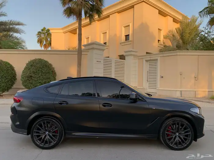 BMW X6 50i V8 2022 Edition Vermillion 20