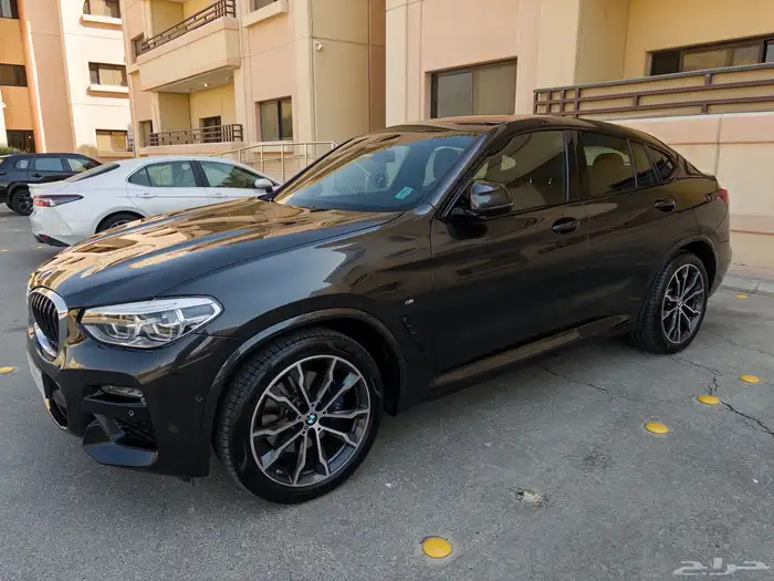 بي إم دبليو إكس 4 BMW x4 4