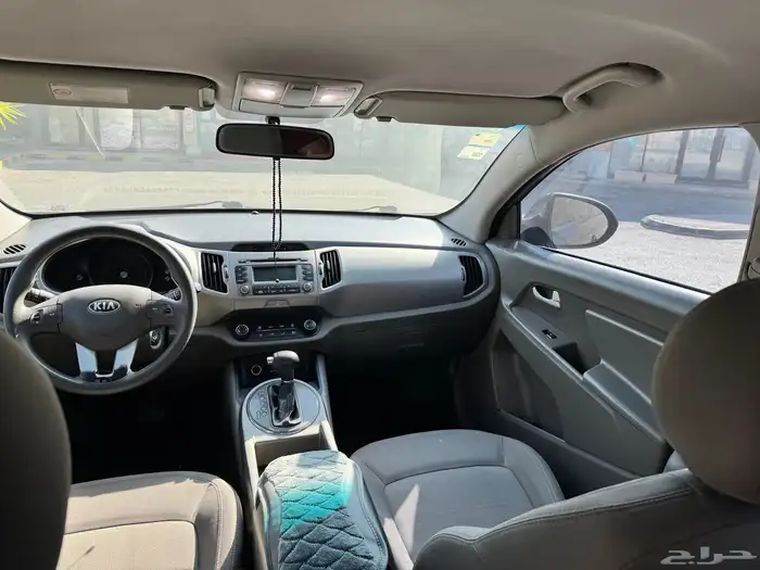 للبيع كيا سبورتاج 2013 نظيفة جدا 2000 سي سي   لون بني 10