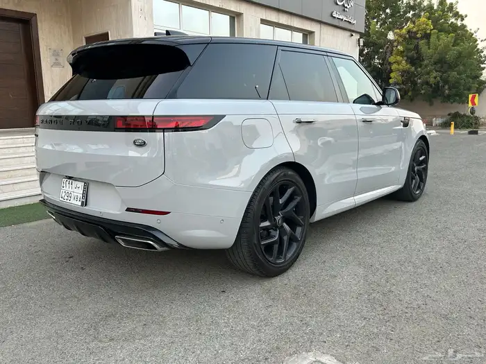 رنج روفر سبورت 2023  S dynamic P400 اقل سعر في السوق 4