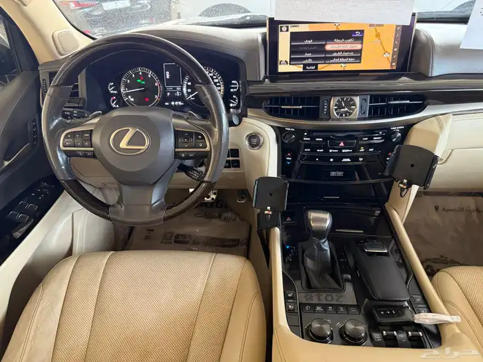 لكزس LX570 موديل 2018 25