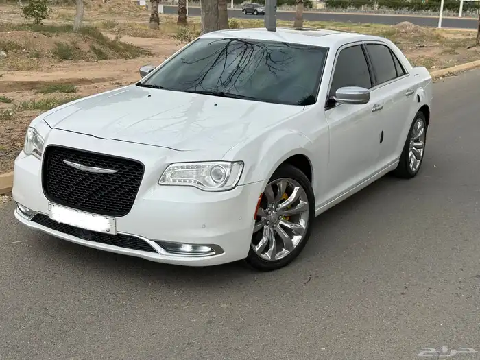 كلايسلر 2016 هيمي 5.7 نظيف جدا 17