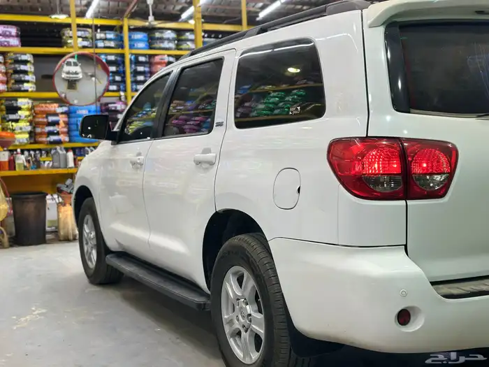 تويوتا سكويا2013قمه النضافه 10