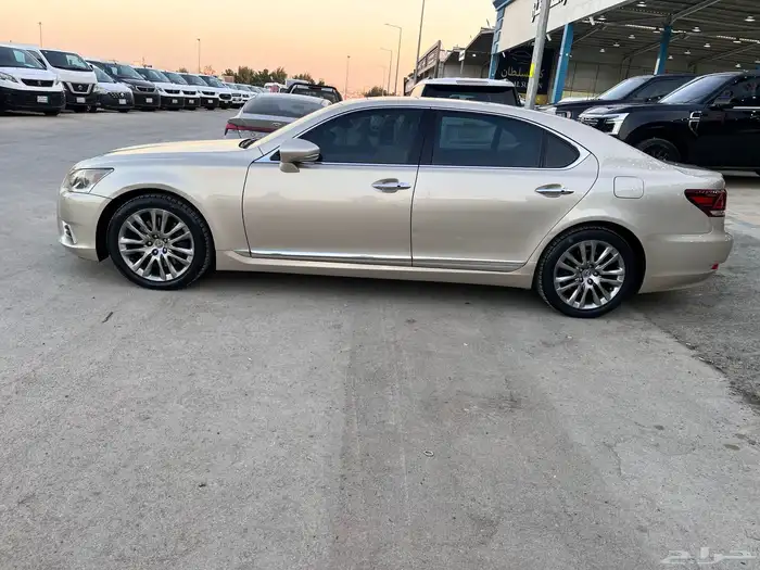 لكزس LS460موديل 2013 3