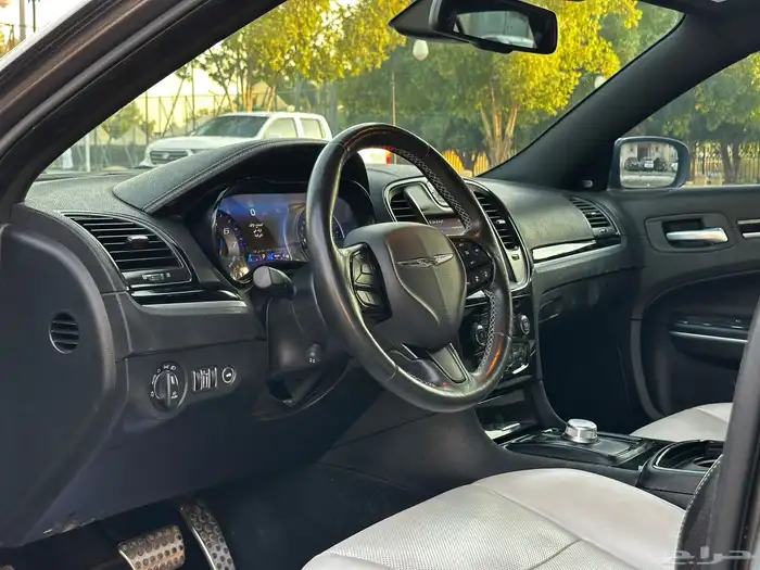 كرايزلر 2021 C300s (V6) 17
