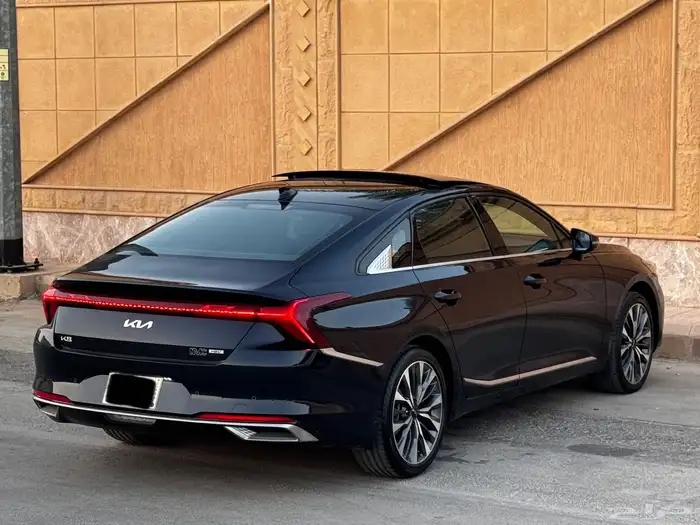 كيا K8 2023 هايبرد 13