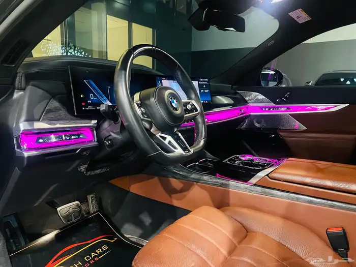 بي ام دبليو 740 موديل 2023 فل كامل اعلي فئة 8