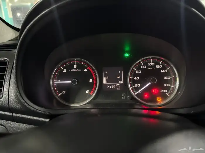 موسبيشي L200 8