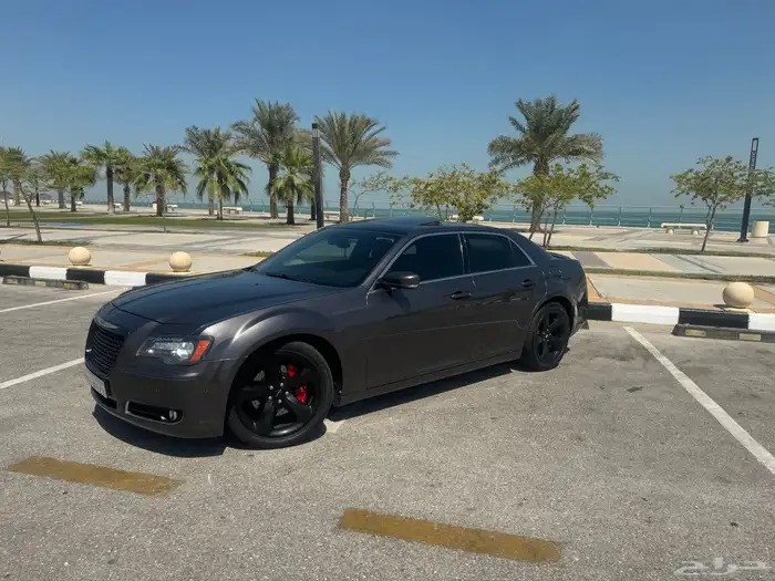 للبيع كرايسلر 300S فل كامل 2014 نظيفة ونادرة بفئتها 10