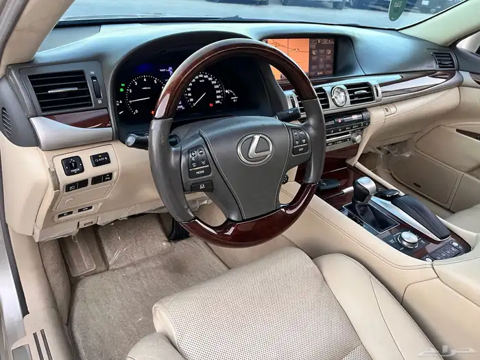 لكزس LS460موديل 2013 10