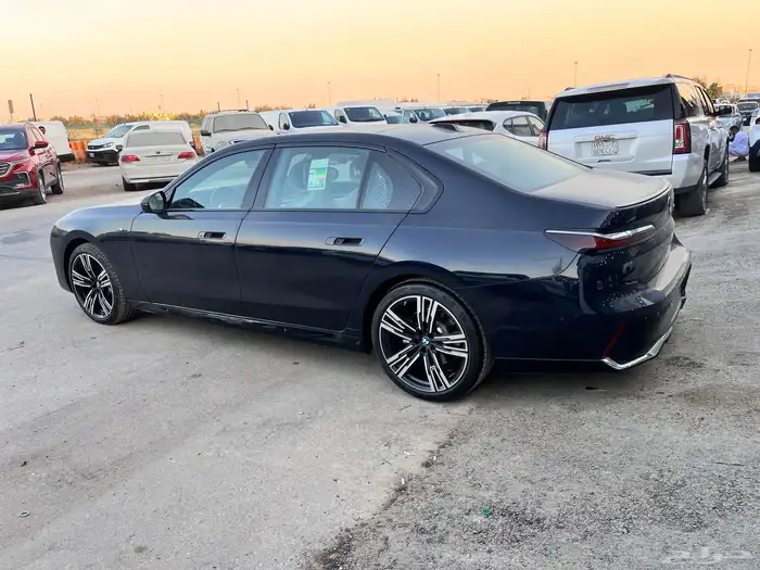 بي ام دبليو 735 موديل 2026 7