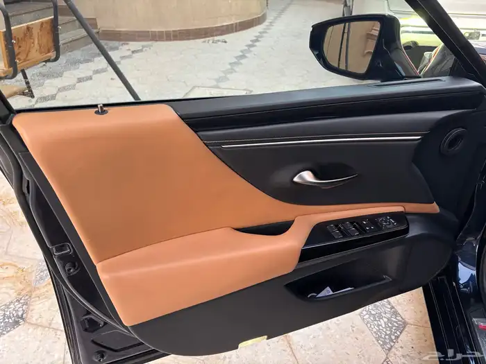 لكزس 2022 هايبرد AH سعودي ضمان الوكيل ساري 10