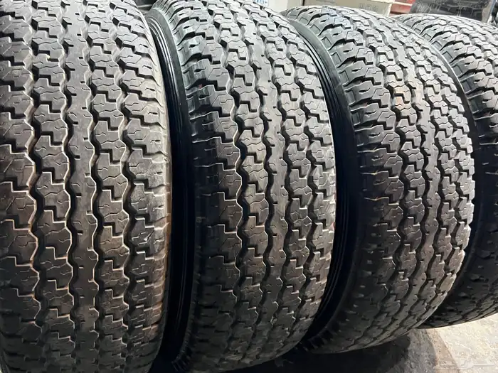 جنوط   رفرف مع كفرات دنلوب مقاس 275 70 16 تاريخ 21 33