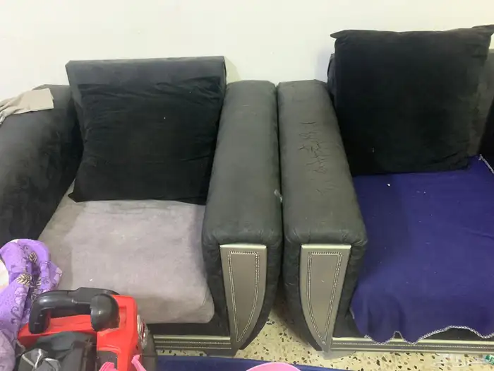 مكتب مع كرسي مع كمدينو 3