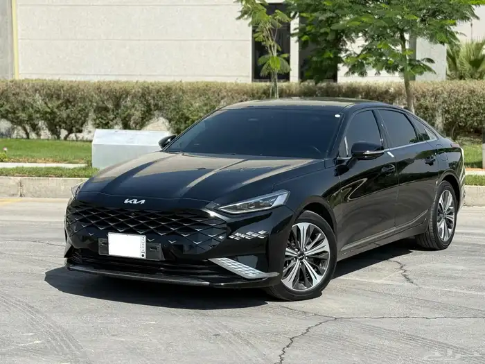 كيا K8 بريميوم 2022 - (6 سلندر) بحالة ممتازة 1