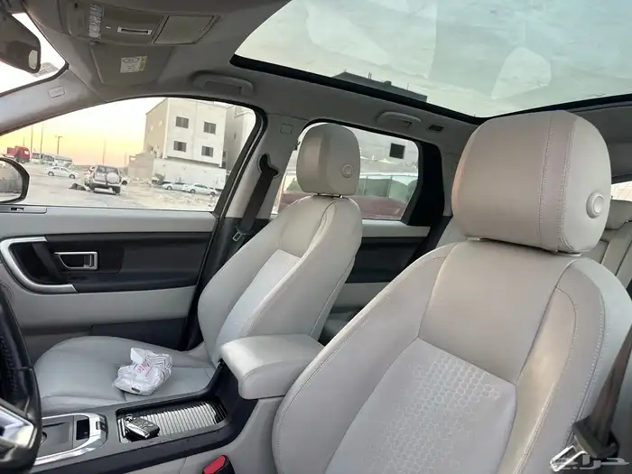 لاند روفر ديسكفري 2016 12