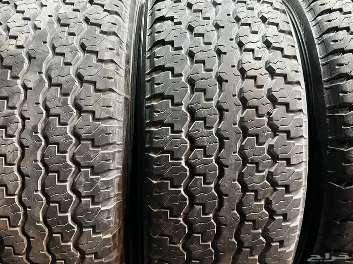 جنوط   رفرف مع كفرات دنلوب مقاس 275 70 16 تاريخ 21 48