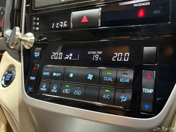 جيب لاندكروزر 2018 ديزل 38