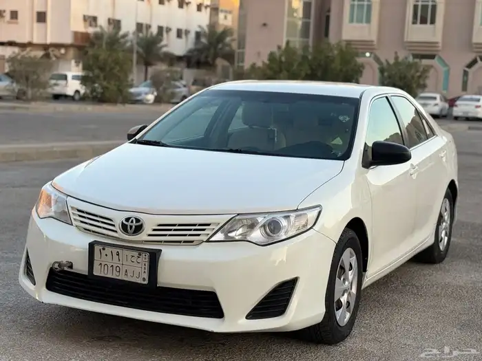 تويوتا كامري 2013 GL نضييف للبيع 4