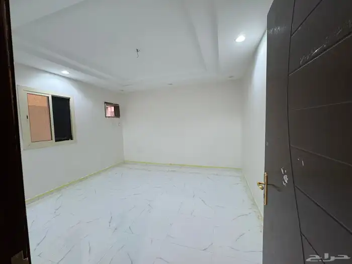 شقه 5 غرف بحوش ومدخل خاص للإيجار الحمدانية ( الفلاح ) 5