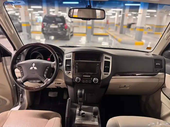 ميتسوبيشي باجيرو موديل 2022 فل كامل 18