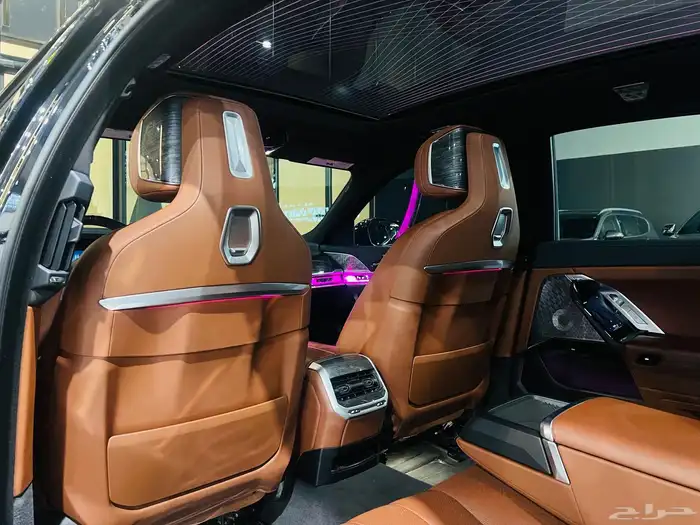 بي ام دبليو 740 موديل 2023 فل كامل اعلي فئة 13