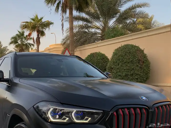 BMW X6 50i V8 2022 Edition Vermillion 21