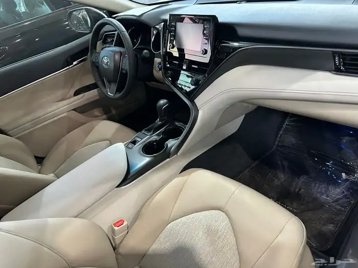 كامري تيتانيوم بنزين GLE العداد ( 2840 كيلو فقط ) موديل 2024 9