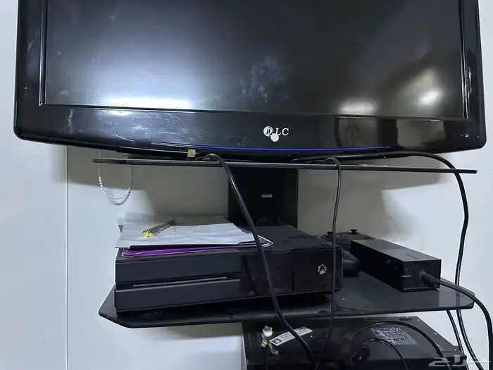 طاوله للشاشه والرسيفر جديده 0