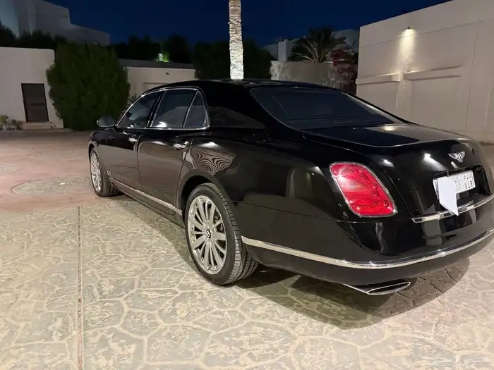 للبيع بنتلي مولسان مخزن ماشي 12 الف كيلو 5